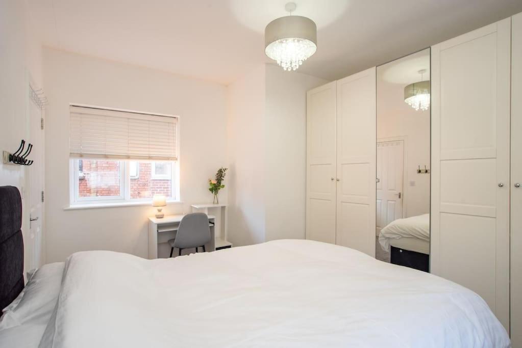 Watford Central Serviced Apartments 2 Dış mekan fotoğraf