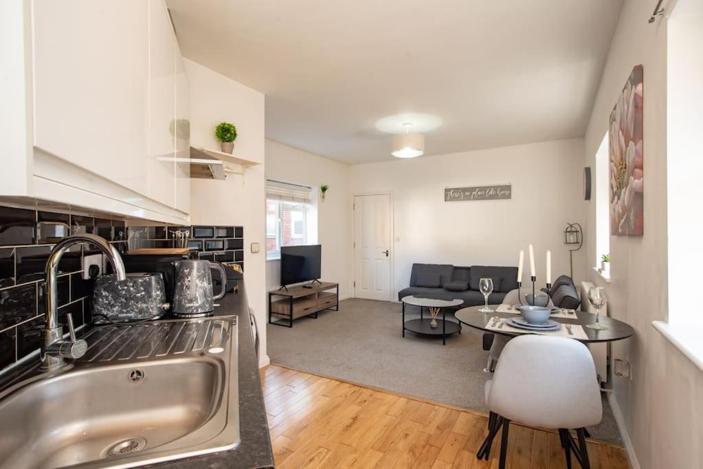 Watford Central Serviced Apartments 2 Dış mekan fotoğraf